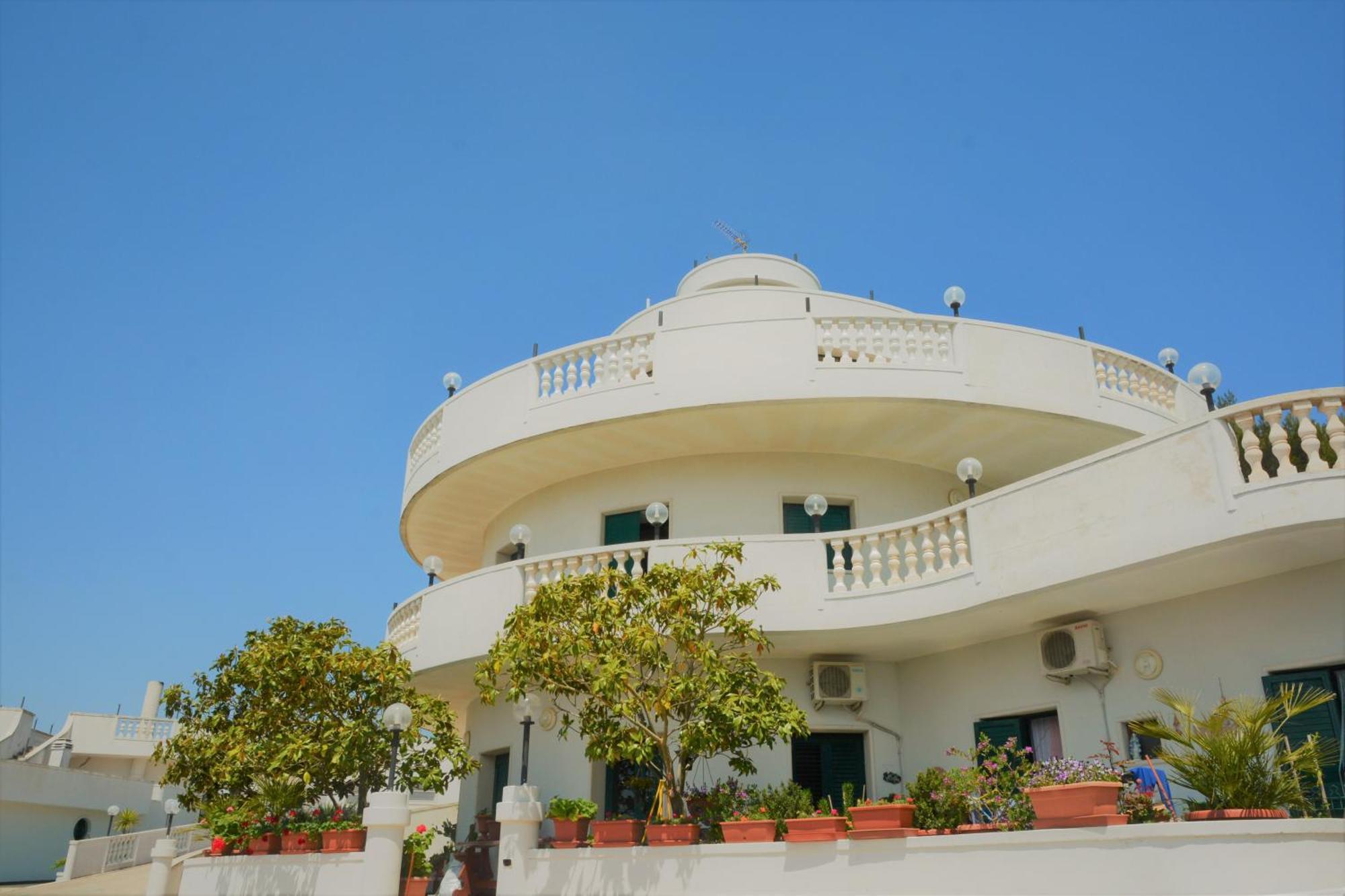 Hotel Falco D'Oro Cisternino Dış mekan fotoğraf