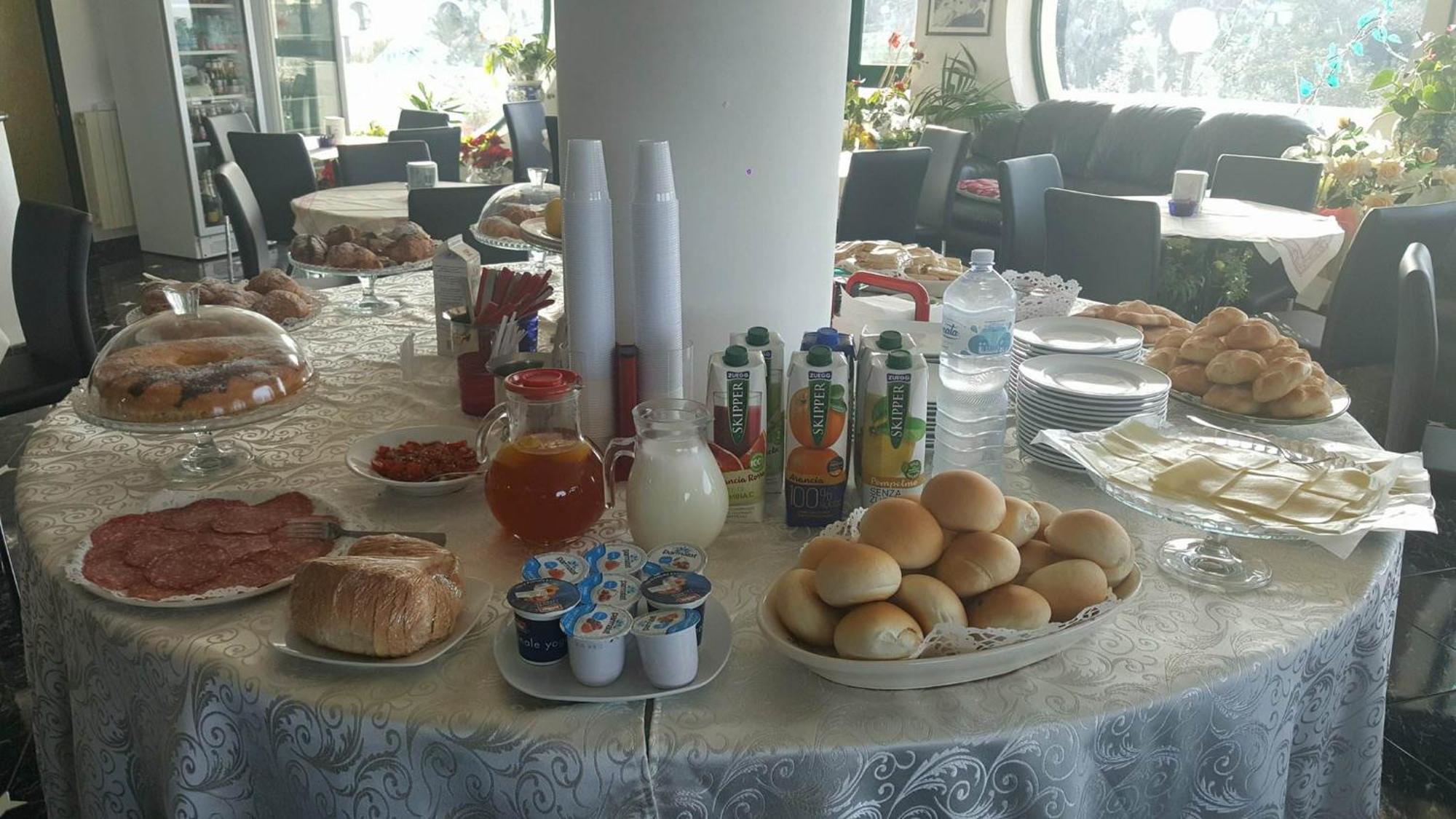 Hotel Falco D'Oro Cisternino Dış mekan fotoğraf