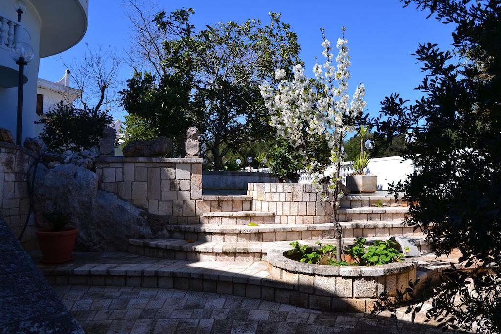 Hotel Falco D'Oro Cisternino Dış mekan fotoğraf