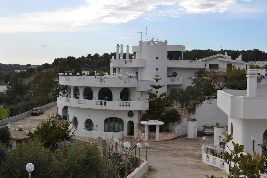 Hotel Falco D'Oro Cisternino Dış mekan fotoğraf